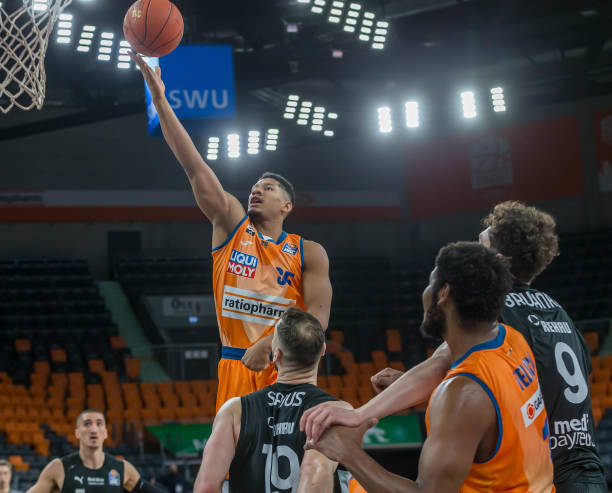 大赛中面对 大赛中面对