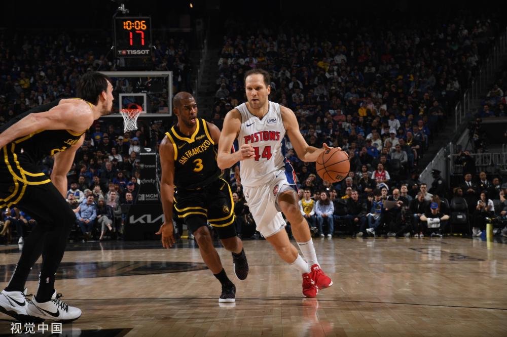 的激烈竞争 的激烈竞争